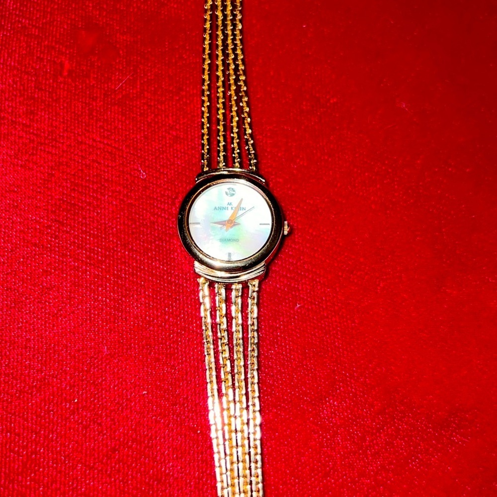 Lovely Vintage MOP Anne Klein Diamond Gold Watch